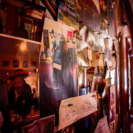 Todd Tavern Hostel Alice Springs Εξωτερικό φωτογραφία