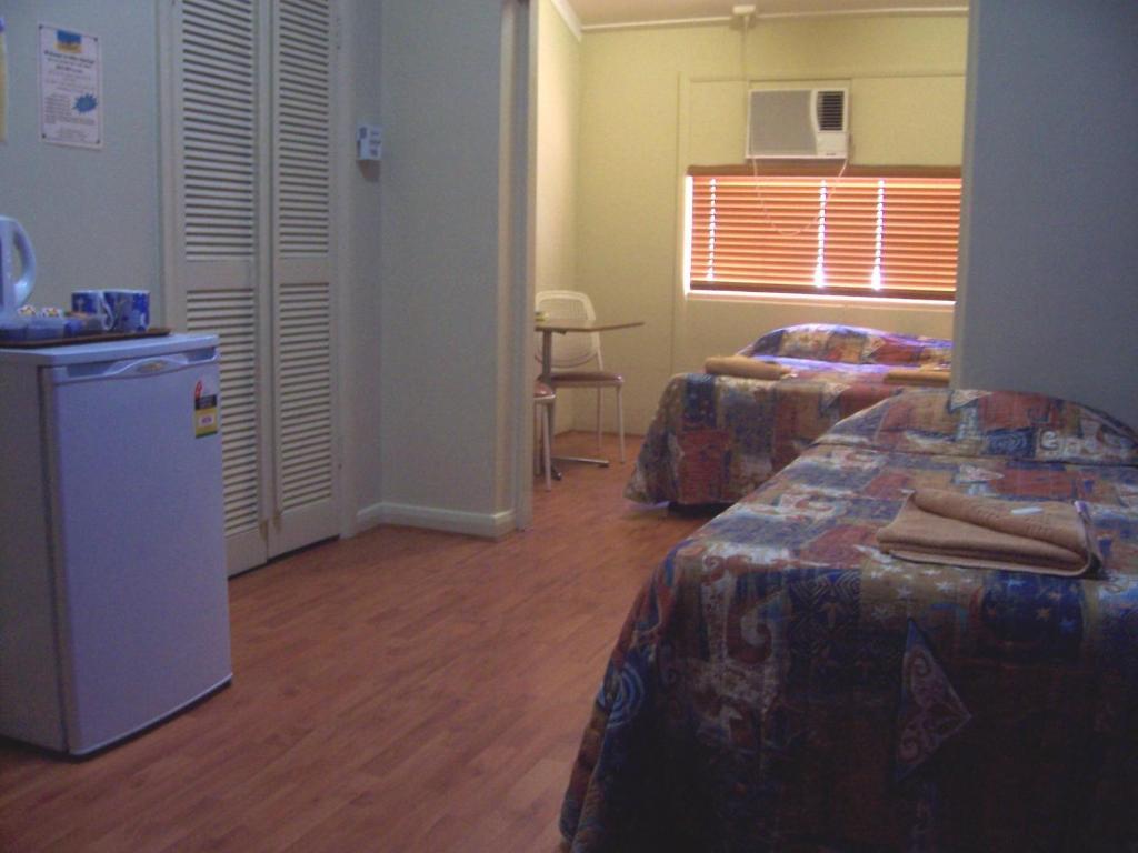 Todd Tavern Hostel Alice Springs Δωμάτιο φωτογραφία